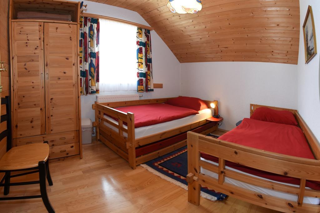 Appartementhaus Parzer プルークガーン エクステリア 写真