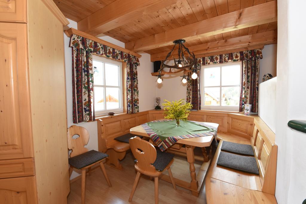 Appartementhaus Parzer プルークガーン エクステリア 写真