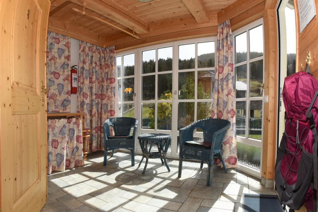 Appartementhaus Parzer プルークガーン エクステリア 写真